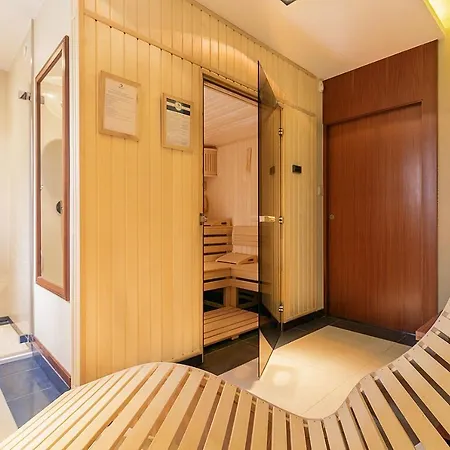 Executive With Sauna By Grand Lägenhet Sopot